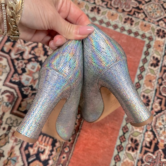 Maryam Nassir Zadeh Isa Pump Silver Metallic Heels NWT - Picture 6 of 8
